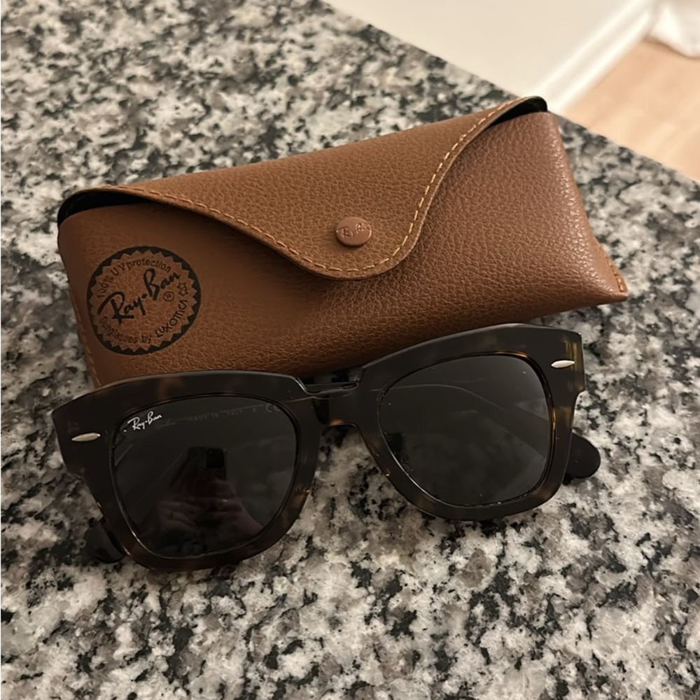 Ray-Ban Women’s Sunglasses